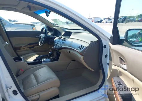 2010 Honda Accord 2.4 Ex-L from USA, damaged, VIN 1HGCP2F80AA190123